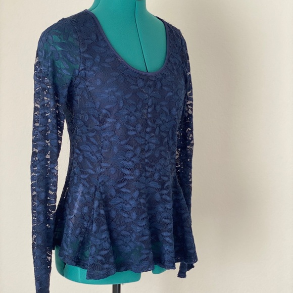 SOLD NAVY BLUE lace peplum see-through blouse Size S - Picture 4 of 9